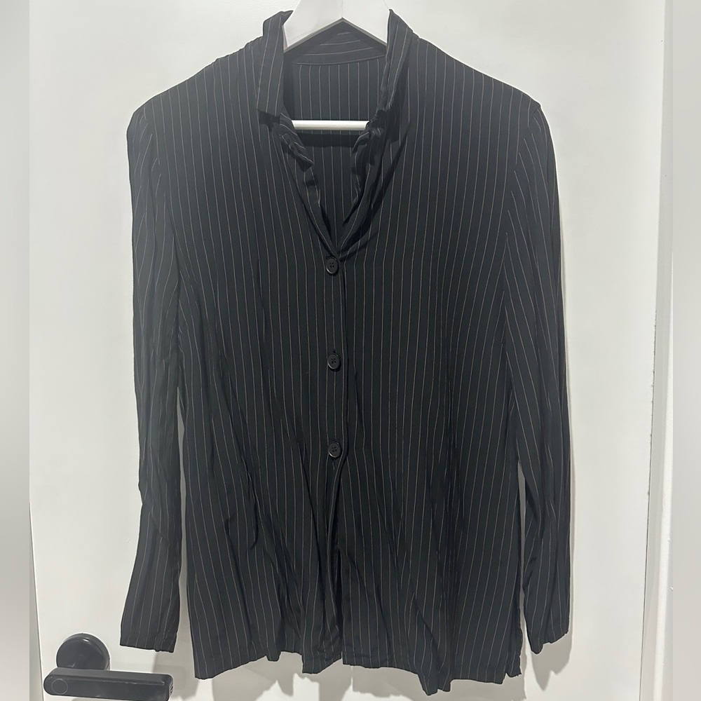 VINTAGE SOFT BUTTON DOWN SHIRT - Picture 2 of 10